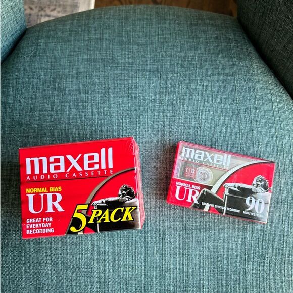 Maxell UR-90 Audio Cassettes - 5 Pack Brand plus 1 single New sealed EUC! - Picture 3 of 6